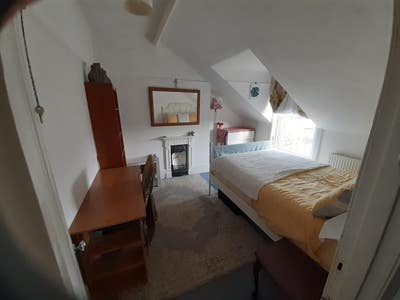 Housemate invited!  Main Photo