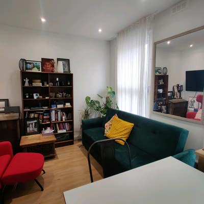 Lovely One Bedroom Apartment Near Tube Main Photo
