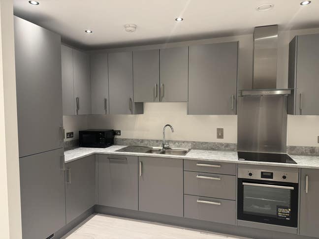 Flatemate Main Photo