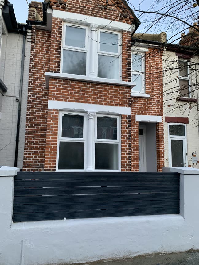 Lovely Double Room in Upper Gillingham Main Photo