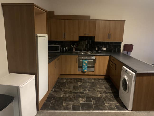 Room to rent in Woodlands Main Photo