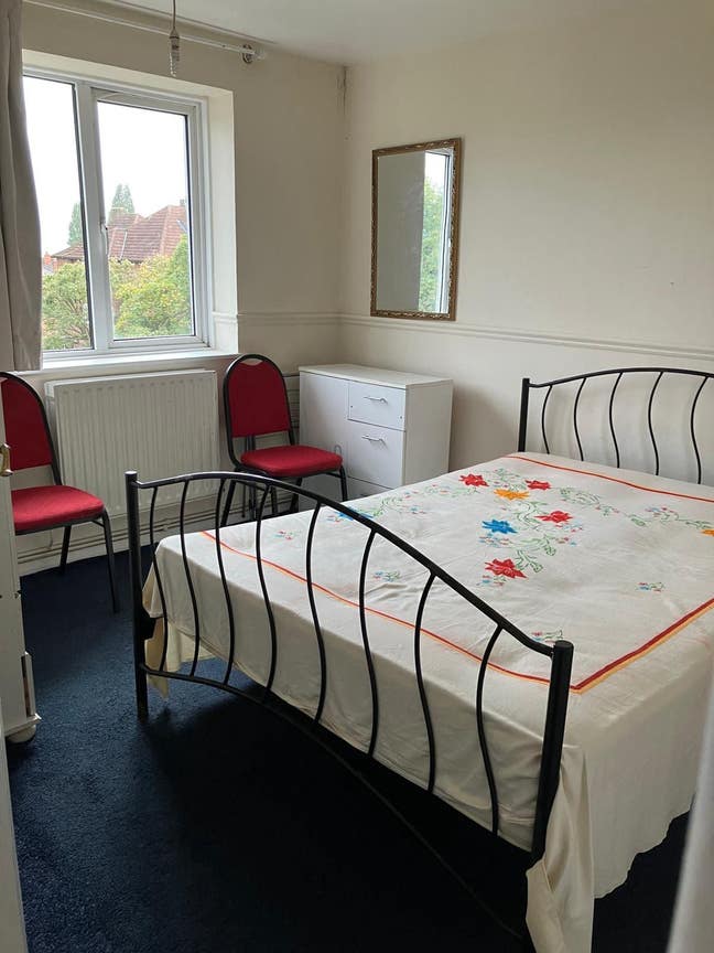 Extra Large Room with All Bills inc. in Sydenham Main Photo