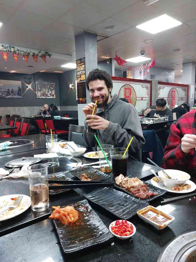 Professional looking for a room. Main Photo