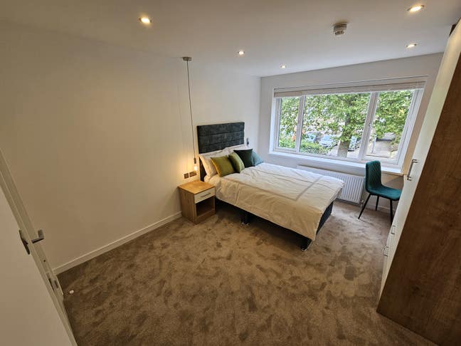 💖New Double Room En Suite Kitchentte- Barnstock💖 Main Photo