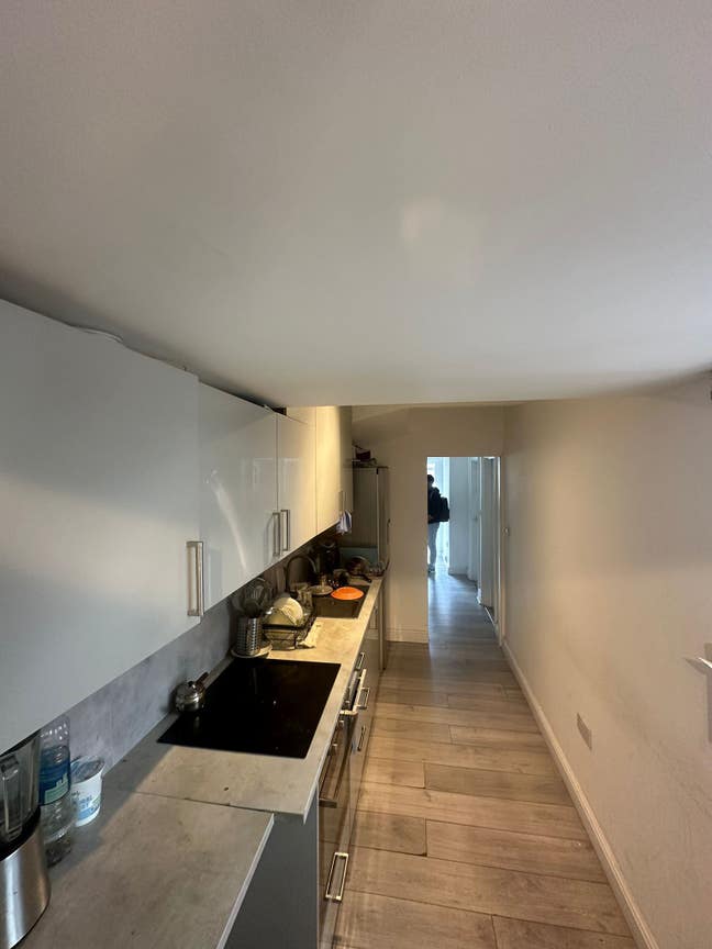 Charming Room to Rent in a Cozy Flat Main Photo