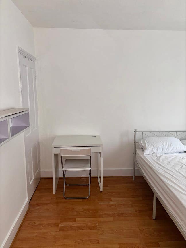 Large double room available to rent  Main Photo