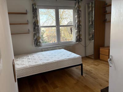 Double Room Ensuite Acton High Street bills inc Main Photo