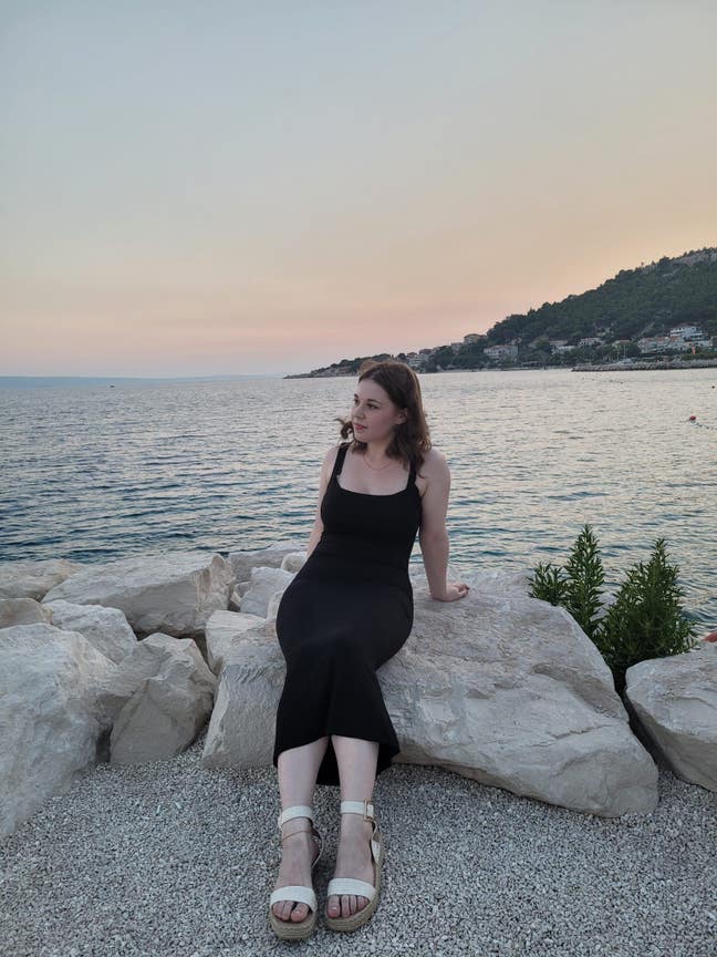 Seeking double en-suite in East Village area Main Photo