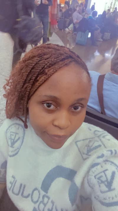 I am looking for a spare room Main Photo