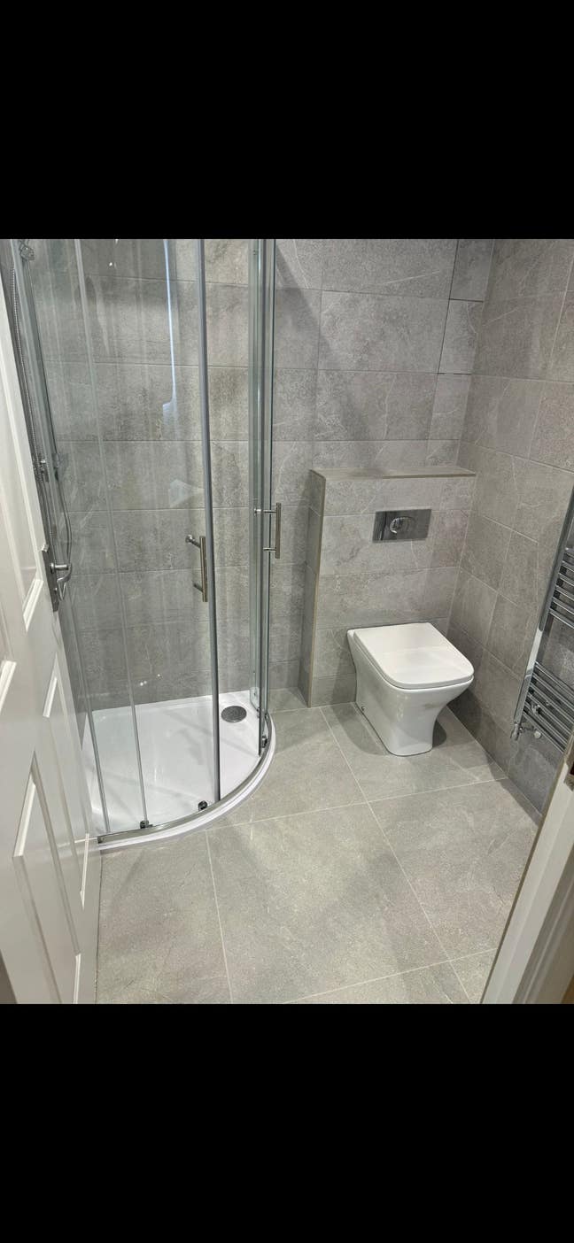 2 bed flatbeside Glasgow green near city centre  Main Photo