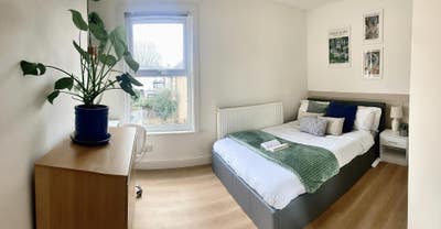 Ensuite Double Room in cozy Victorian Home Main Photo