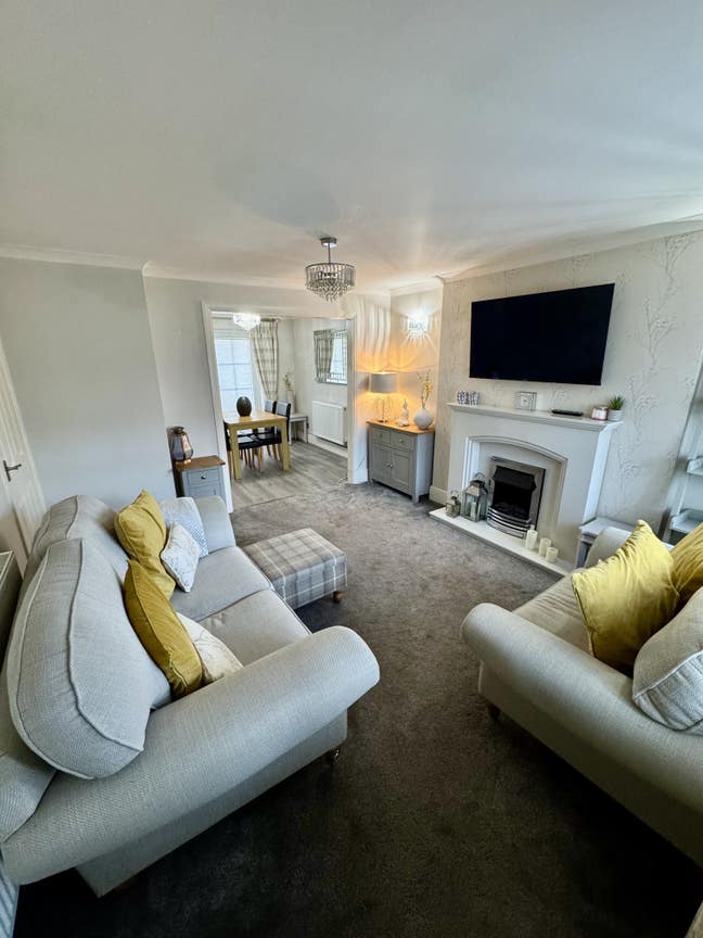 Lovely 3 bed room house  Main Photo