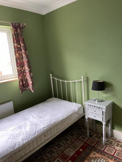 One Single room near Queens Park/RSCH Main Photo