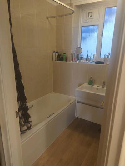 Single Room Main Photo
