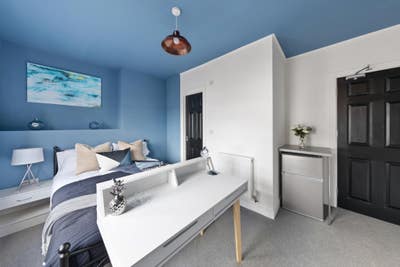 Ensuite Room Nuneaton Close to George Eliot  Main Photo