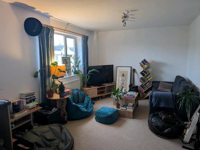 Double room with your own dedicated bathroom  Main Photo