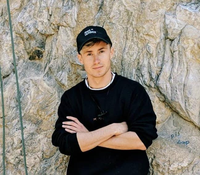 Professional male, 33, seeks new acccom in SW6... Main Photo