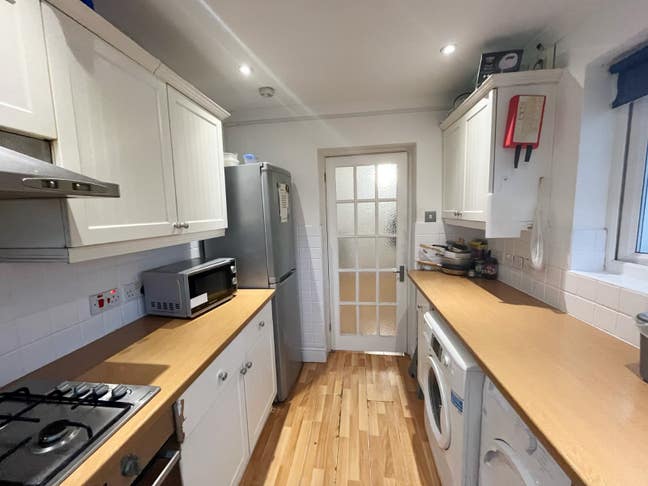 Furnished Double Room &pound;700 Bills Incl. Feb 2026 Main Photo