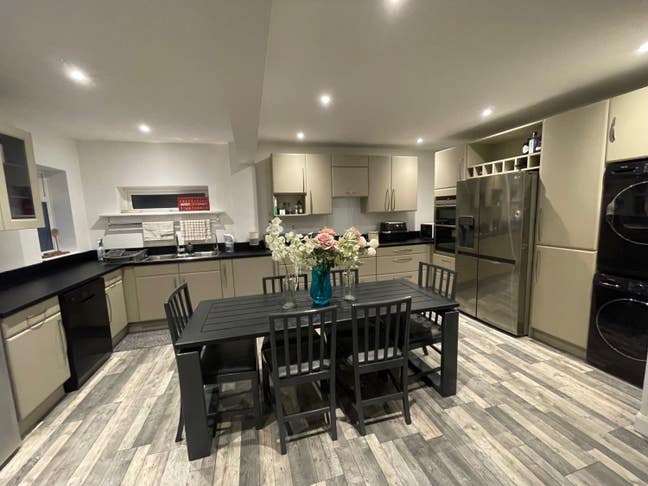 Recently refurbished Bungalow Main Photo