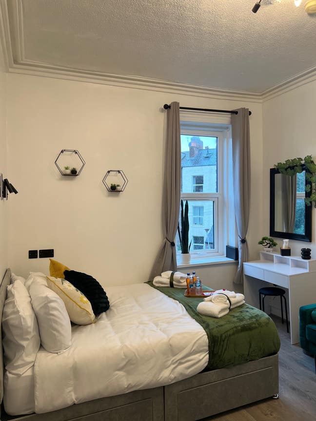 Beautiful Studio Flat  Main Photo