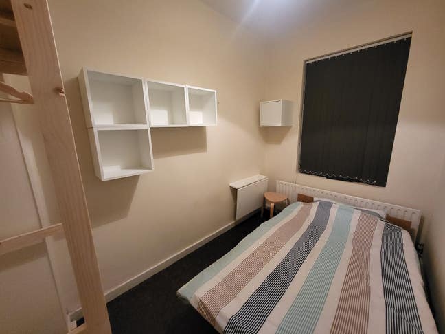 Single room in shared 2 bedroom house Main Photo