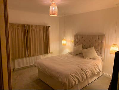 Large Double Bedroom  Main Photo