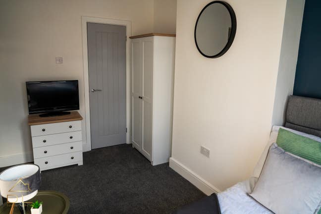 🚨 Ensuite Room Ideal For RR/First Month 1/2 Price🚨 Main Photo