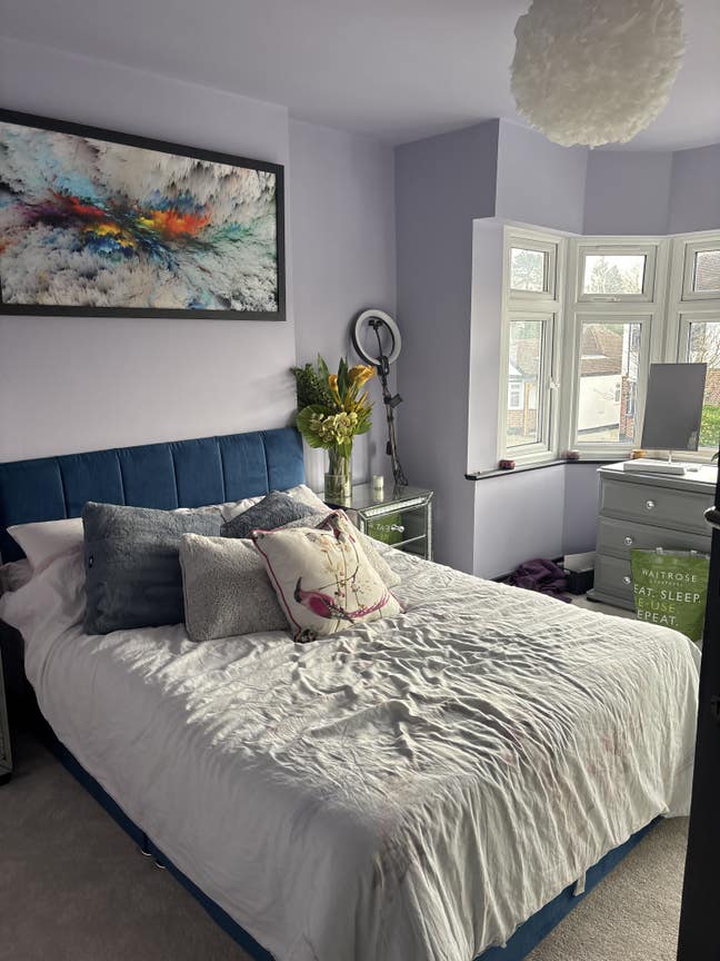 Room to rent in Newly refurbished home Main Photo