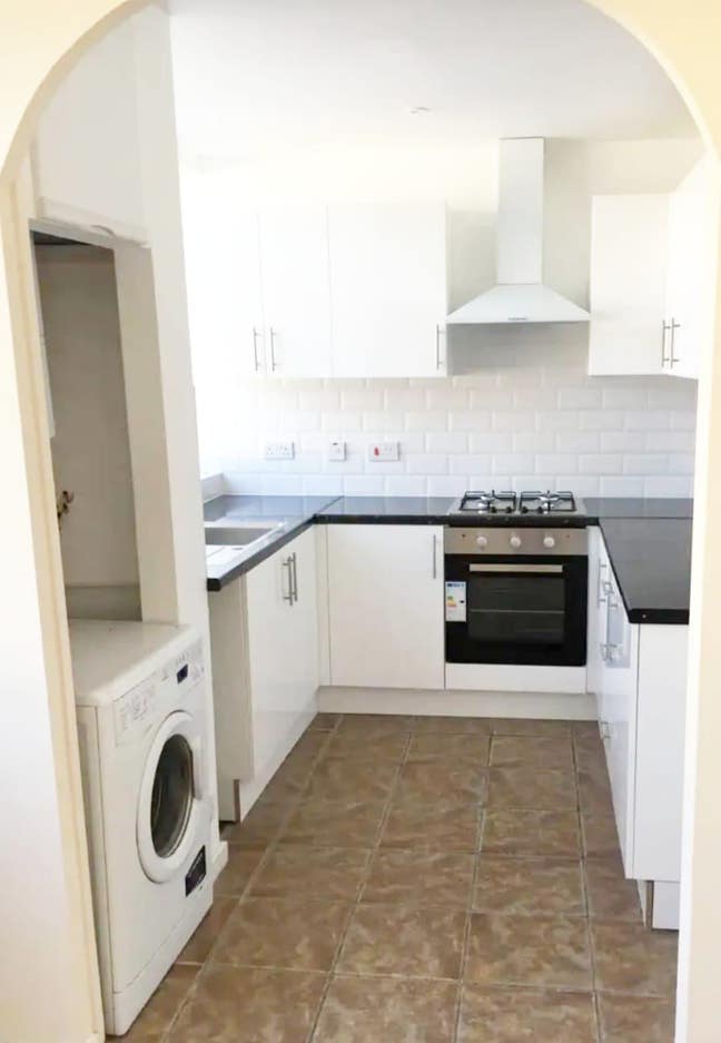  Stunning Double Room in clean home- £100 deposit Main Photo