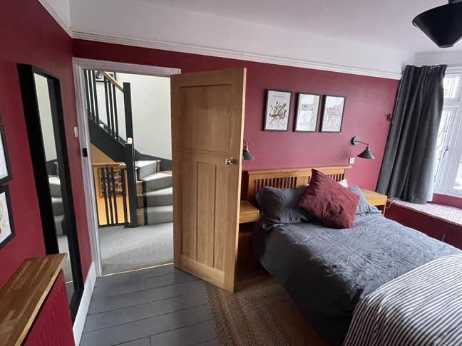 Double room in shared house Main Photo
