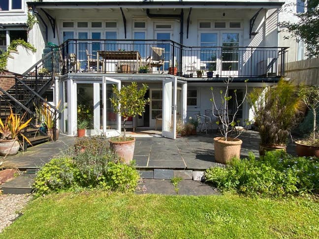 Serviced Garden flat Clifton Main Photo