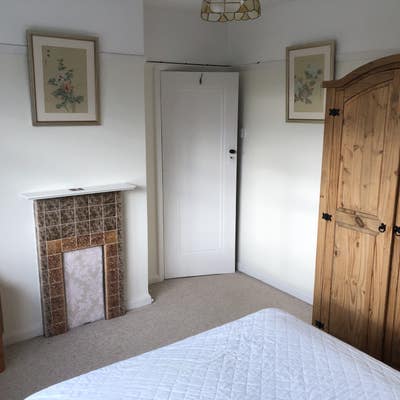 1 Double room available in spacious home Main Photo