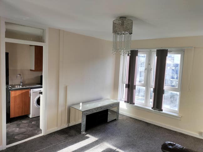 Flat in Glasgow City Centre Main Photo