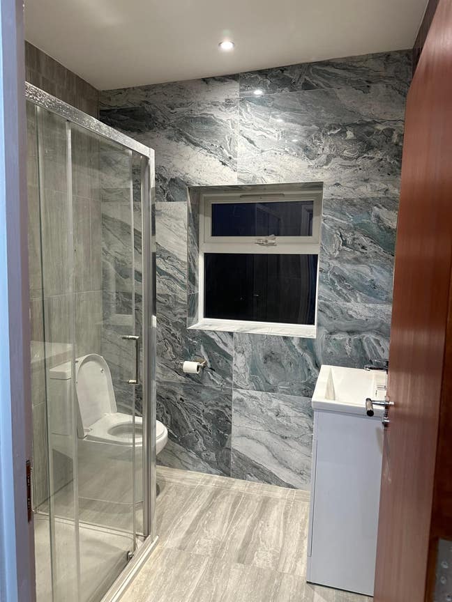 Modern furnished rooms in newly renovated house Main Photo