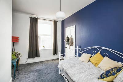 Furnished Double room short-term let Main Photo