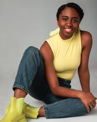 Young, Calm Female Professional Seeks Houseshare Main Photo