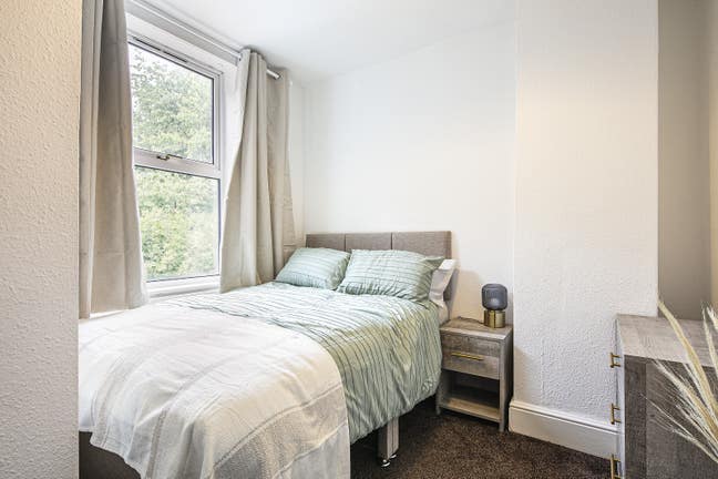 ⭐️ £550 All Bills Incl  Stunning Double Main Photo