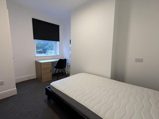 A modern house share close to QMC and University o Main Photo