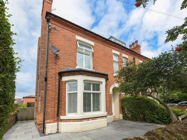   Large Double bedroom to rent in West Bridgford!  Main Photo