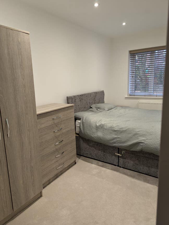 Looking for a lodger to join our family home Main Photo