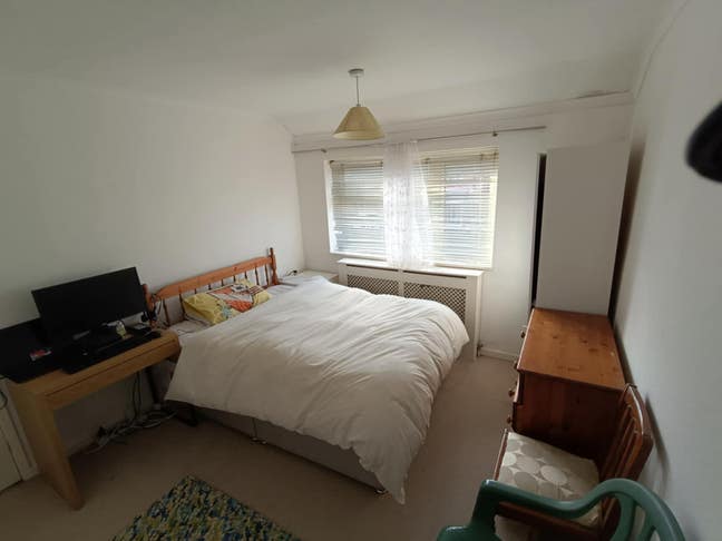 Nice room, good environment  Main Photo