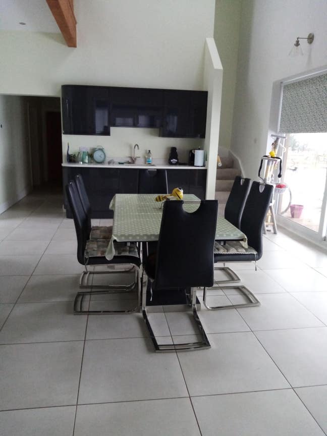 Luxury Huge Room to Let  Main Photo