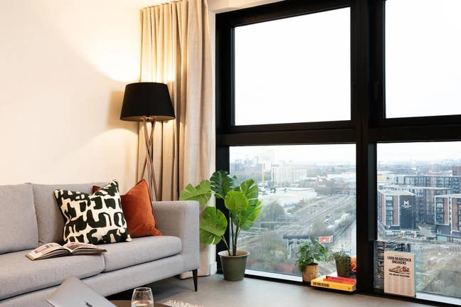 Ensuite Room in Trio Apartment | Union Coliving Main Photo