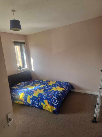 Bedroom to rent  Main Photo