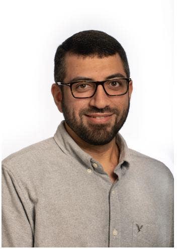 I am a professional male aged 35. I am lookin... Main Photo