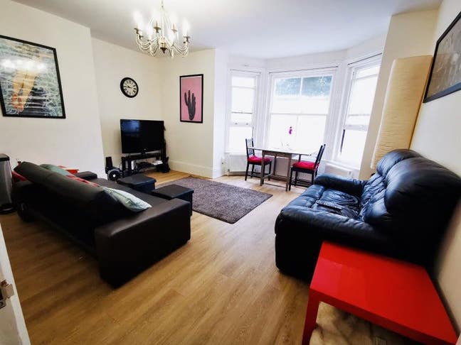 Double Ensuite | 5 min walk from Brighton Station Main Photo
