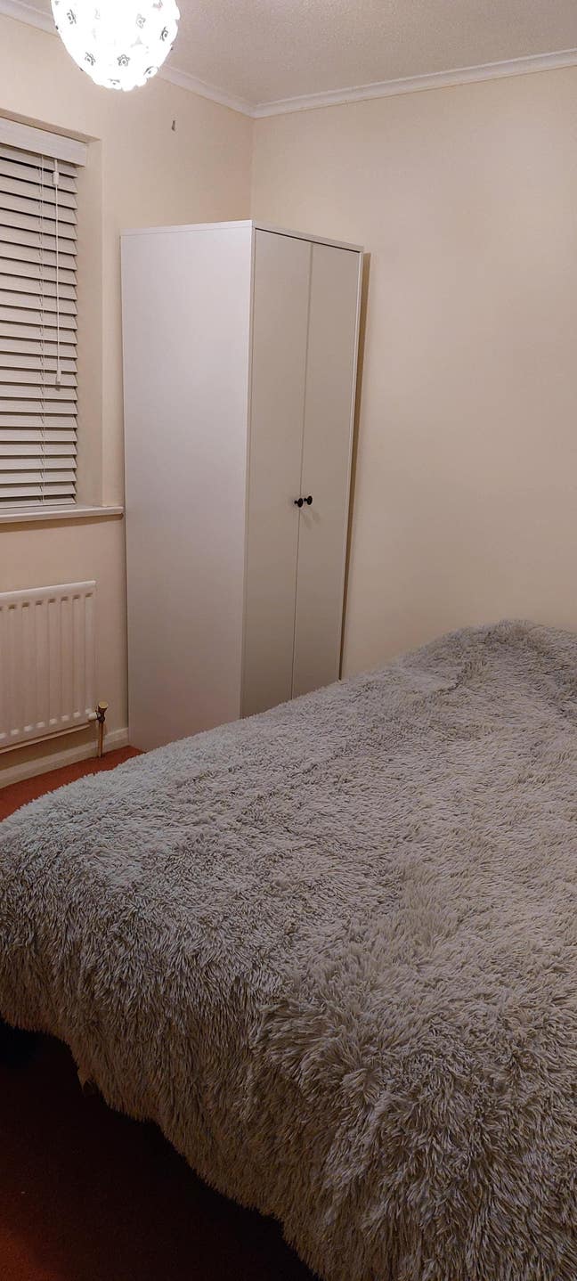 Furnished Double Room in Quiet, Friendly Home  Main Photo