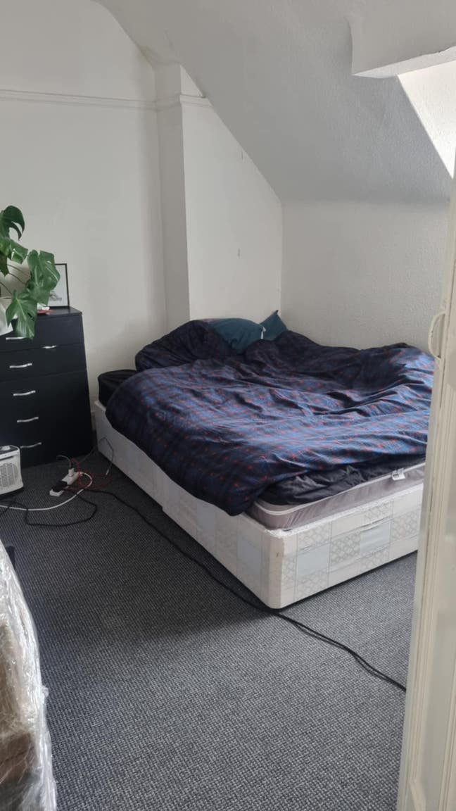 Room to Rent in feltham Main Photo