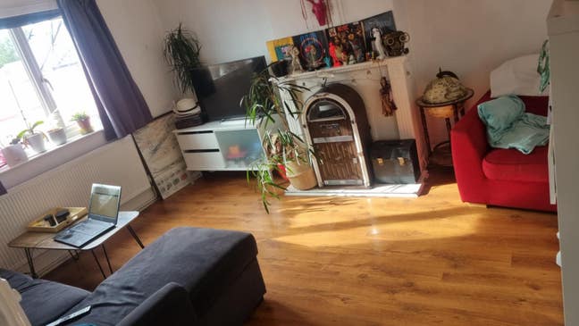 Room to Rent in feltham Main Photo