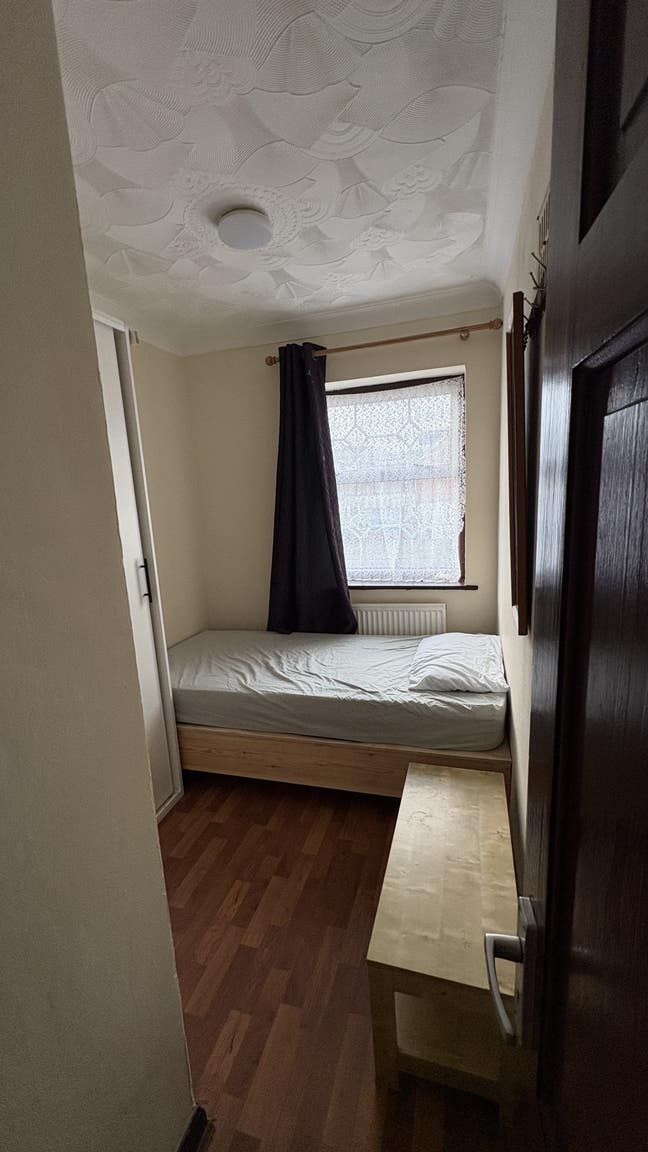 Box room for rent Main Photo